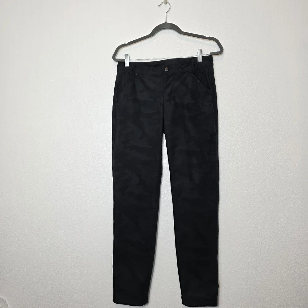 Lululemon Women's Day Trip Boyfriend Pants In Lotus Camo